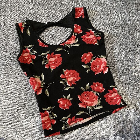 Sahara Cropped Tank Womens Black With Red Roses Stretch Size 7 Mexican Import - Picture 3 of 3